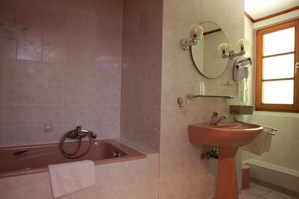 Hotel-Restaurant Du Chateau D'Andlau Barr Δωμάτιο φωτογραφία