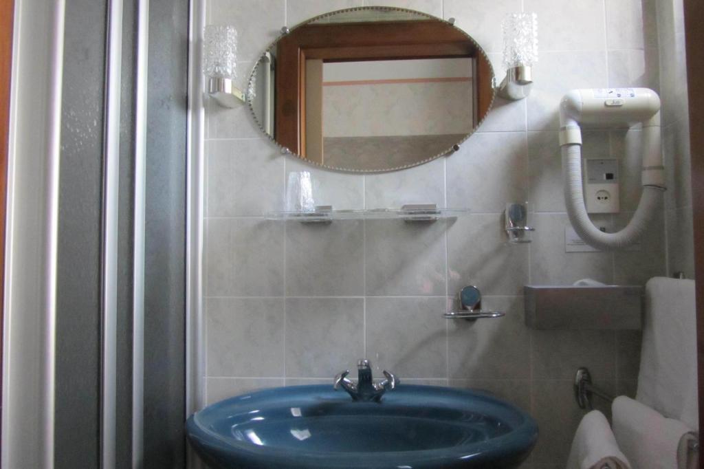 Hotel-Restaurant Du Chateau D'Andlau Barr Δωμάτιο φωτογραφία